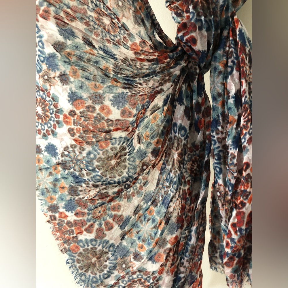 David and Young - Oblong Scarf - One Size - Picture 5 of 11